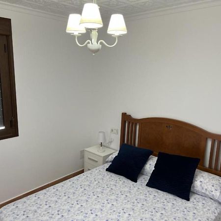 Agradable Casa Familiar En Pliego.公寓 外观 照片